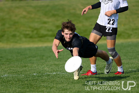 Pool play at USAU Youth Club Championships