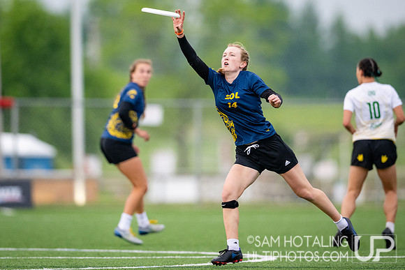 Pool play at USAU D1 College Championships