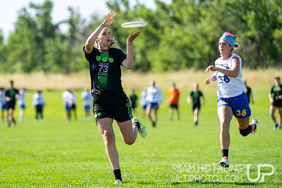 Highlights from quarterfinals at USAU International Club Championship