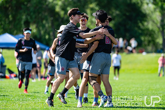 Highlights from quarterfinals at USAU International Club Championship