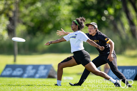 Highlights from semifinals at USAU International Club Championship