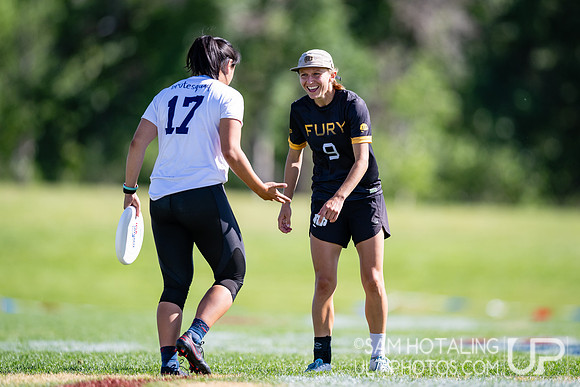 Highlights from semifinals at USAU International Club Championship