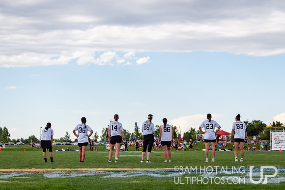 Highlights from semifinals at USAU International Club Championship
