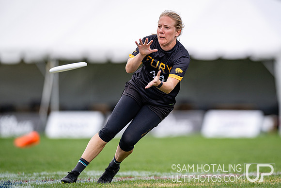 Highlights from semifinals at USAU International Club Championship