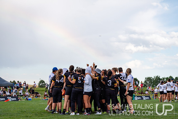 Highlights from semifinals at USAU International Club Championship