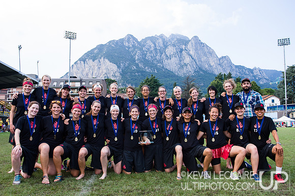 Riot Team Photo (Women's Gold Medalists) - WUCC Saturday Awards