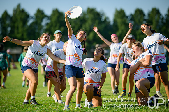 Pre-quarterfinals at USAU D-I College Championships