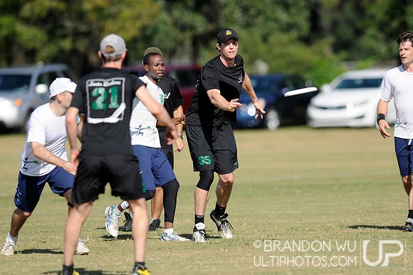 Thursday Masters Competition - 2011 USAU Club Championships