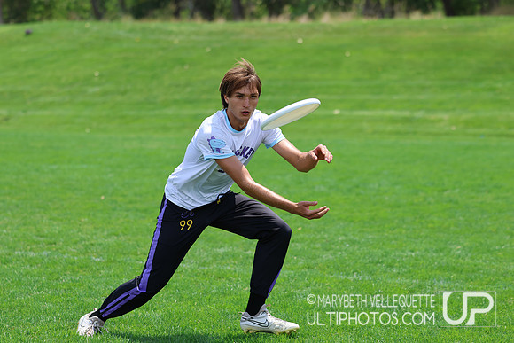 Friday action at the USAU International Club Championships.