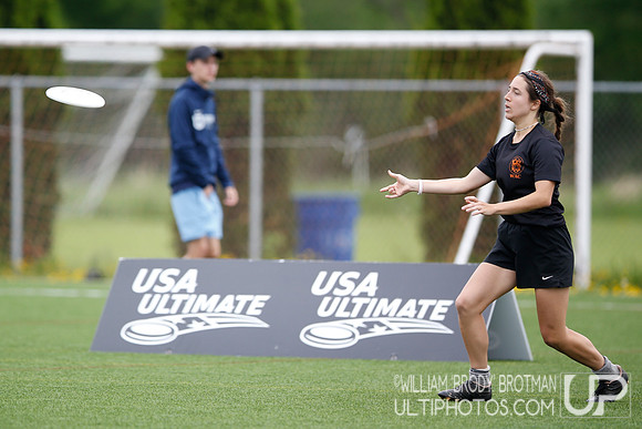 Day 1 of USA Ultimate 2022 D-III College Championships