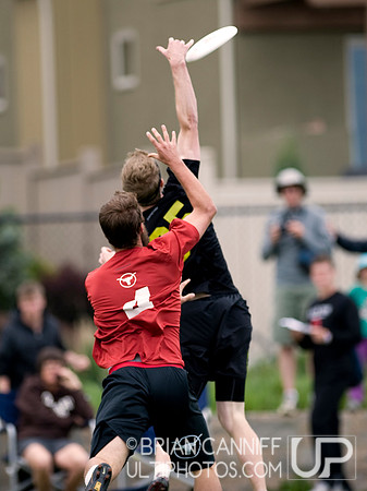 Saturday 2:30pm round -- 2011 USAU College Championships