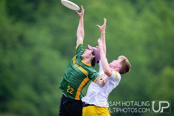 Pool play at USAU D1 College Championships