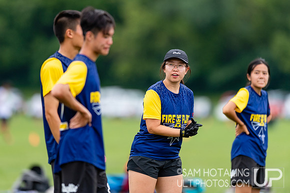 Fireflies vs Reading Ultimate in pool play at World Ultimate Club Championships