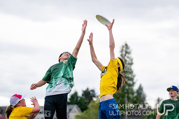 Pool play round V at DiscNW Spring Reign