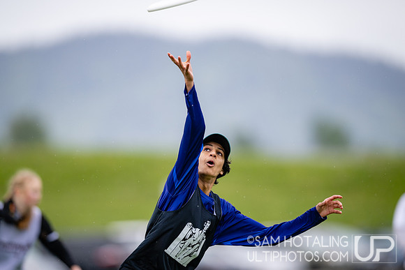 Pool play round II at DiscNW Spring Reign