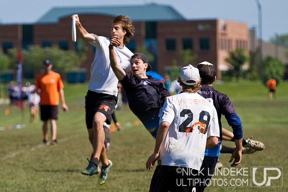 Sunday action from the DIII College Championships