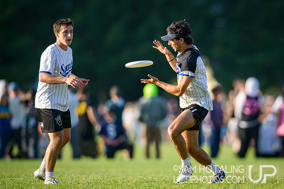 Pre-quarterfinals at USAU D-I College Championships