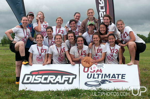Women's 2nd Place team photo - DIII Championships 2017