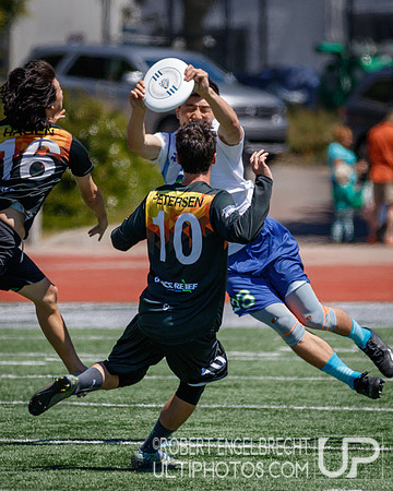 AUDL game between the San Francisco FlameThrowers and the visiting Vancouver Riptide