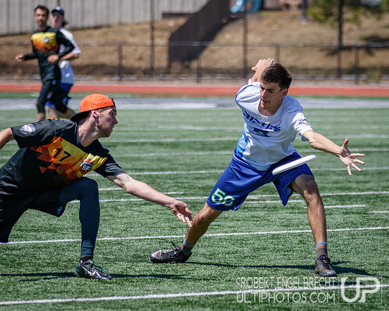 AUDL game between the San Francisco FlameThrowers and the visiting Vancouver Riptide