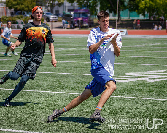 AUDL game between the San Francisco FlameThrowers and the visiting Vancouver Riptide