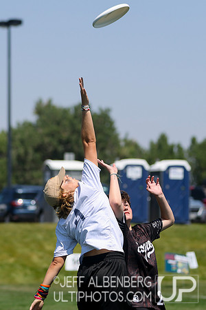 Pool play at USAU Youth Club Championships
