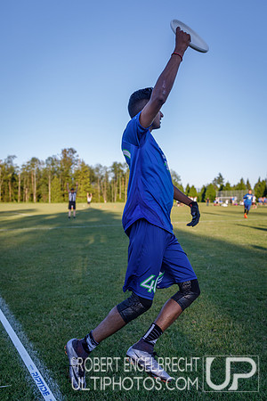 AUDL game between the San Francisco FlameThrowers and the visiti