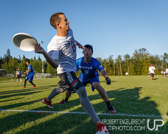 AUDL game between the San Francisco FlameThrowers and the visiti