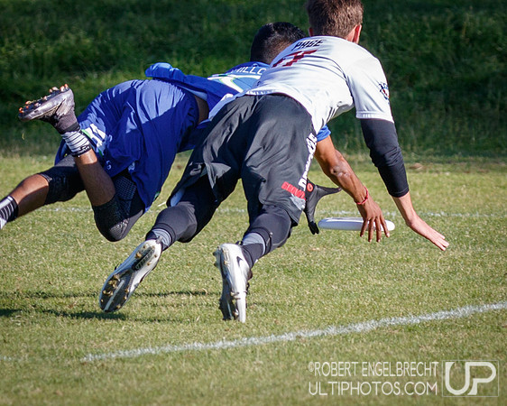 AUDL game between the San Francisco FlameThrowers and the visiti