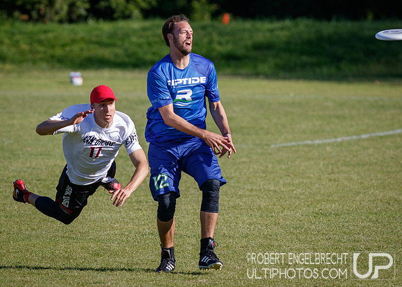 AUDL game between the San Francisco FlameThrowers and the visiti