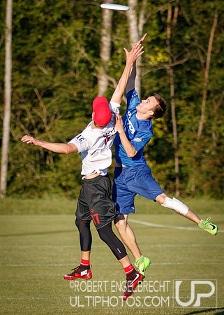 AUDL game between the San Francisco FlameThrowers and the visiti
