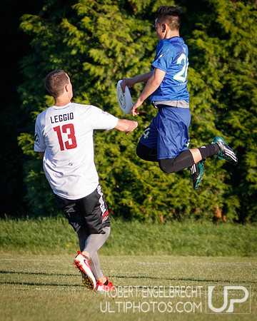 AUDL game between the San Francisco FlameThrowers and the visiti