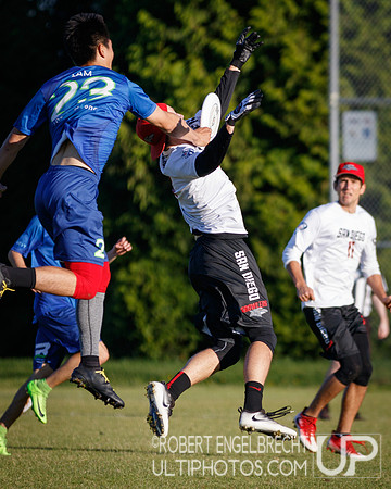 AUDL game between the San Francisco FlameThrowers and the visiti