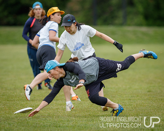 2017 Flower Bowl - womens games © 2017 Robert Engelbrecht.