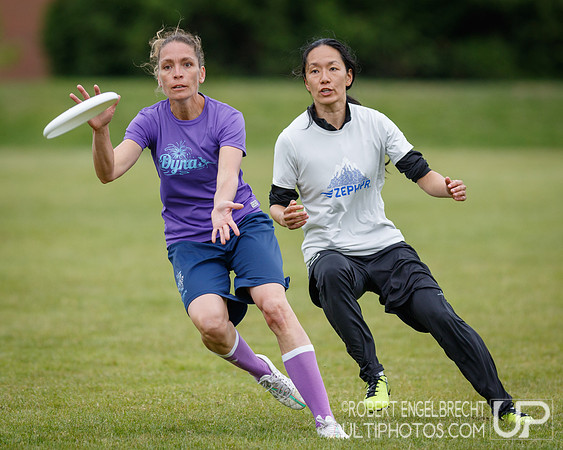 2017 Flower Bowl - womens games © 2017 Robert Engelbrecht.