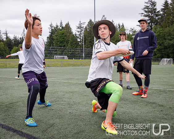 2017 Flower Bowl - mens games © 2017 Robert Engelbrecht.