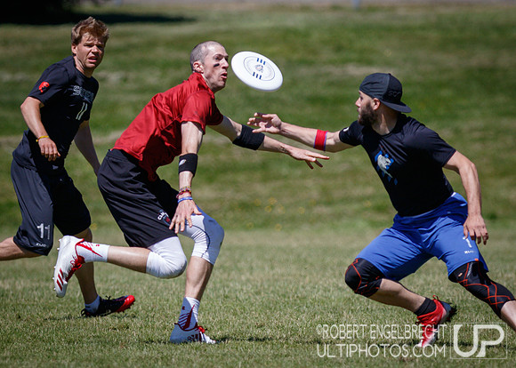 2017 Flower Bowl - mens games © 2017 Robert Engelbrecht.
