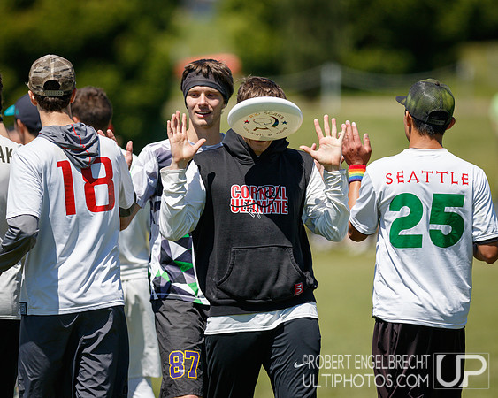 2017 Flower Bowl - mens games © 2017 Robert Engelbrecht.