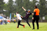 Saturday full coverage from USAU D-IIII College Championships, Pool Play Round 1: Claremont vs Richmond