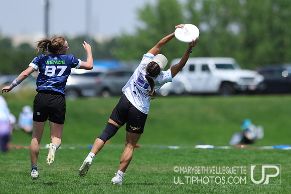 Friday action at the USAU International Club Championships.