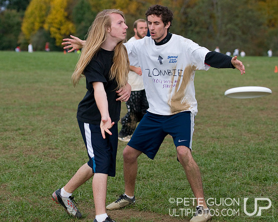 Round 6 Pool Play action from Patriot Games 2011.
