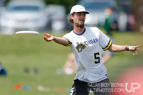 Day 1 of D-I College Championships