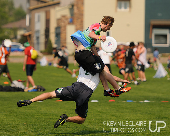 2012 USAU D-I College Championships Saturday Action