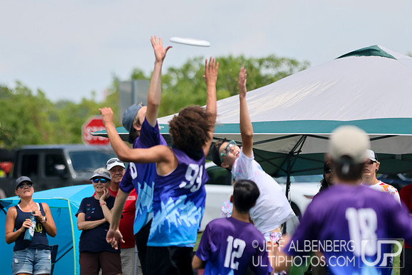 Day 1 of USA Ultimate Youth Club Championships