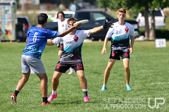 Day 1 of USA Ultimate Youth Club Championships