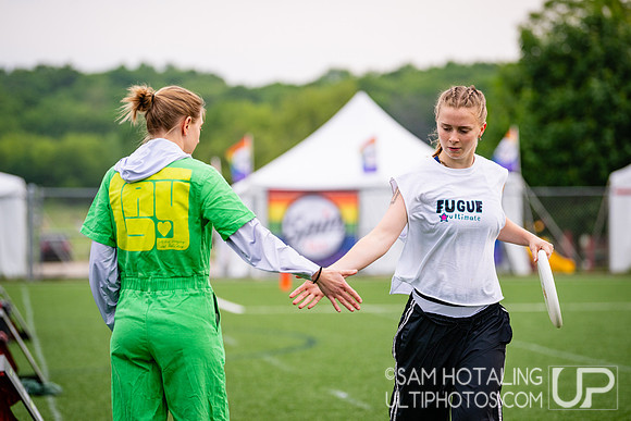 Women’s pool play at USAU DI College Championships