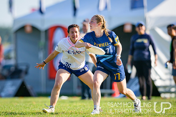 Pre-quarterfinals at USAU D-I College Championships