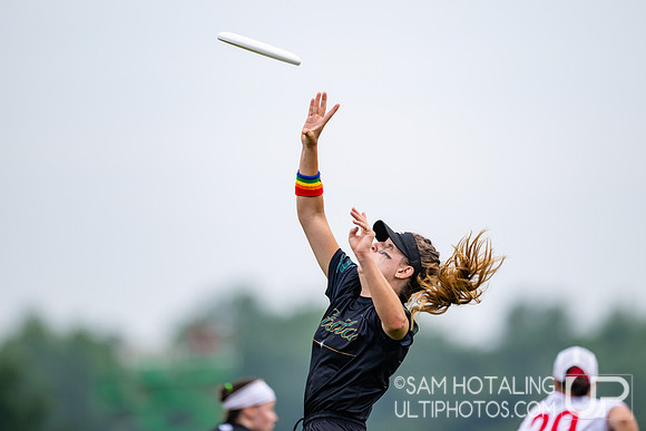 CUSB Shout vs Stella in pool play at World Ultimate Club Championships