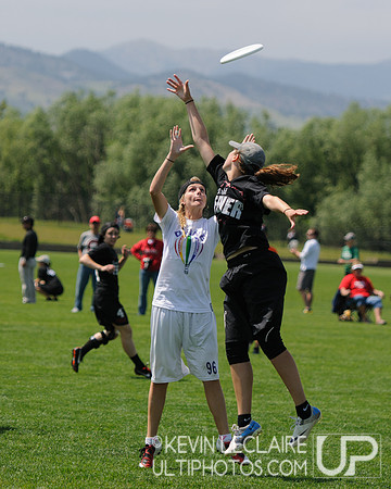 2012 USAU D-I College Championships Friday Action