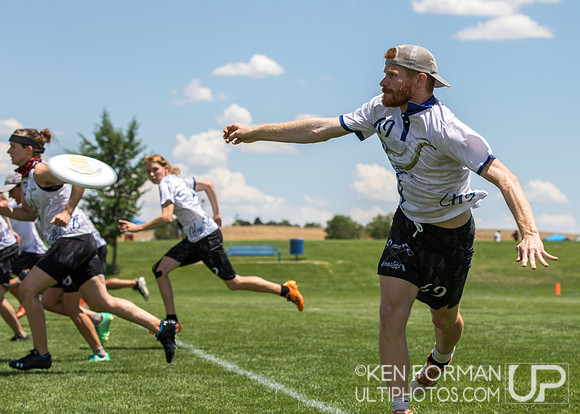 USAU Masters Pool Play: 2017 Master Championships: Aurora Sports